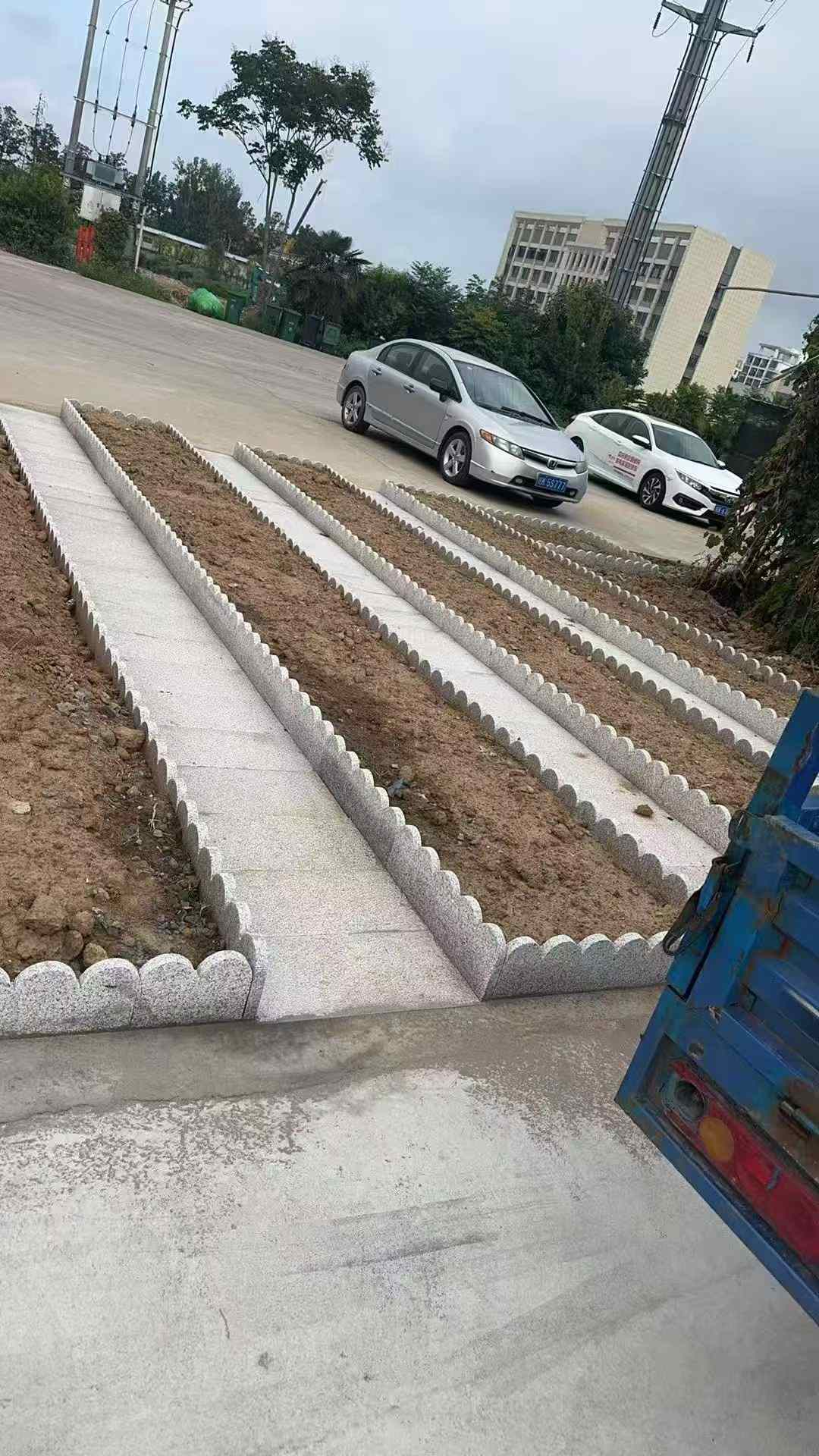 渭南芝麻白花边石